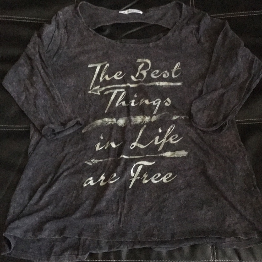 NWOT Maurice’s Cut out Neck w/ Great Saying Size 2